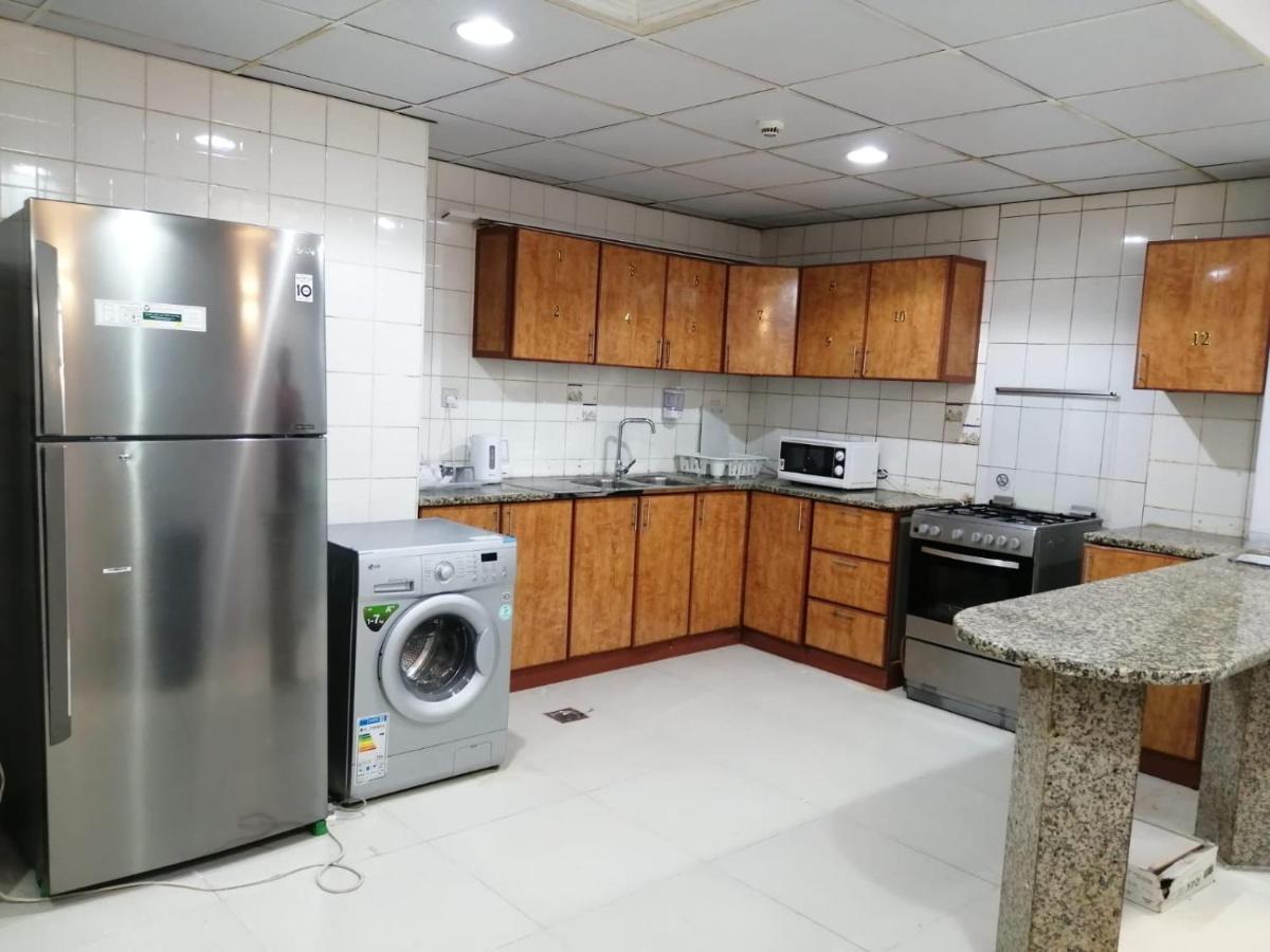 Albarsha 1 Hostel By Phm Dubai Esterno foto